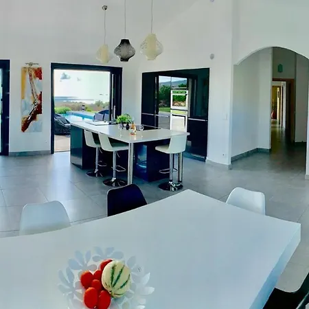 Santa Giulia 240m2 Classee 5 Etoiles Vue 180 Degres فيلة بورتو فيكشْيو