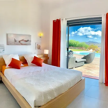 Santa Giulia 240m2 Classee 5 Etoiles Vue 180 Degres ポルトヴェッキオ