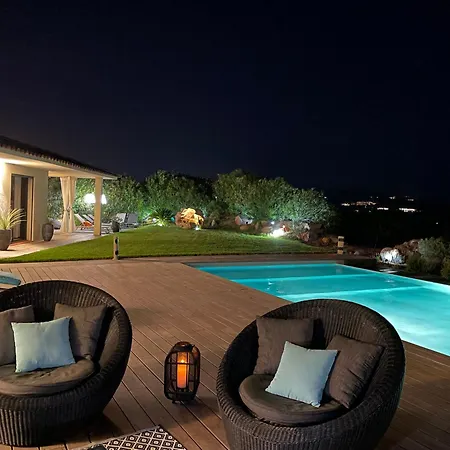 Santa Giulia 240m2 Classee 5 Etoiles Vue 180 Degres ヴィラ *