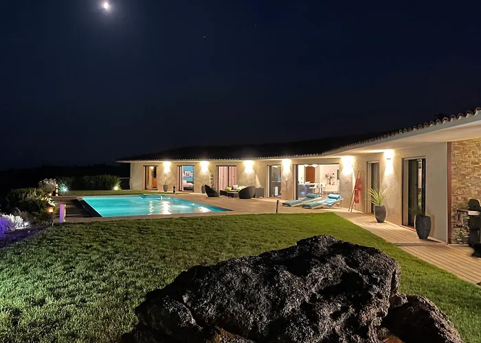 Vila Santa Giulia 240m2 Classee 5 Etoiles Vue 180 Degres